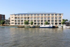 واجهة المنشأة