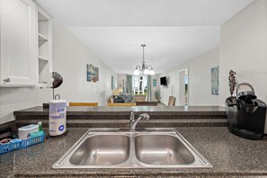Interior - Oceanfront 2BR Condo Steps to Beach Heated Pool Sleeps 6, Unit 104 (Indian Harbour Beach)