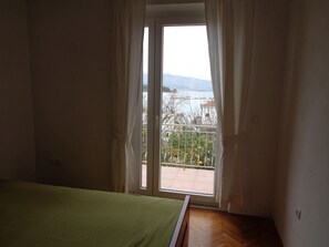 2 soverom, strykejern/-brett, wi-fi (inkludert) og sengetøy