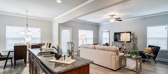 Lake-Front View Home W/ Open Deck & 2 King Beds