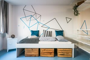 Apartment, Shared Bathroom