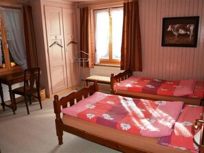 2 chambres, lit parapluie, Wi-Fi gratuit, draps fournis