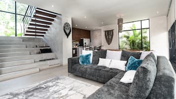 Exclusive House | Ruang tamu | TV Pintar, Netflix, perkhidmatan penstriman