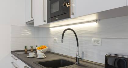 Luxury Studios & Rooms Seven