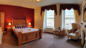 Kingsbridge | Minibar, free WiFi, bed sheets