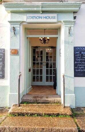 Property entrance - Station House (South Brent)