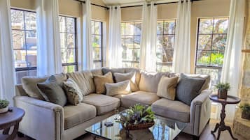 TV connectée, cheminée