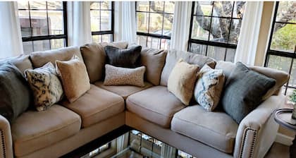 🌟LOCATION! Very Nice 2 BD 2BA Directly Across From Resort-Pool Grill Sleeps 6🏊