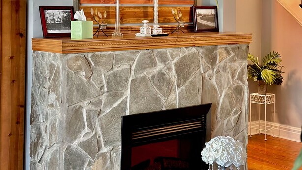 Deluxe Suite, Private Bathroom (Crown Suite) | Lobby - Speedway Legacy Inn (Indianapolis)