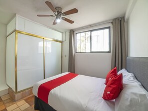 Quarto standard | Wi-Fi de cortesia, roupa de cama