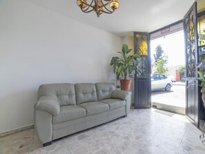 Área de estar no saguão