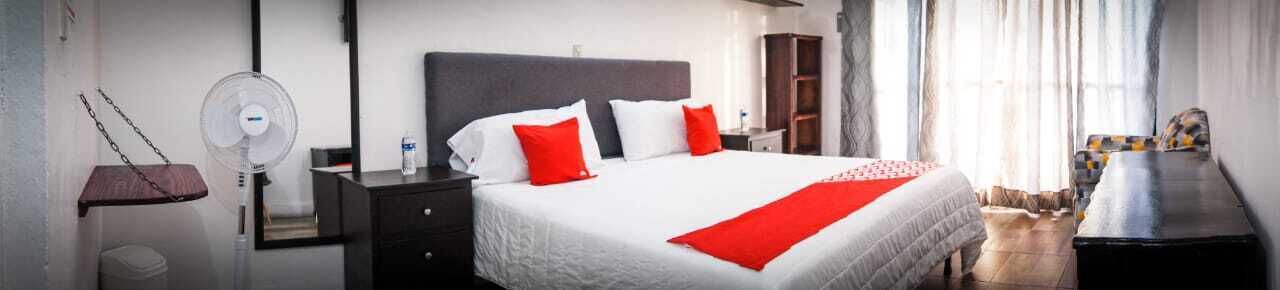 Quarto família, 1 cama King | Wi-Fi de cortesia, roupa de cama