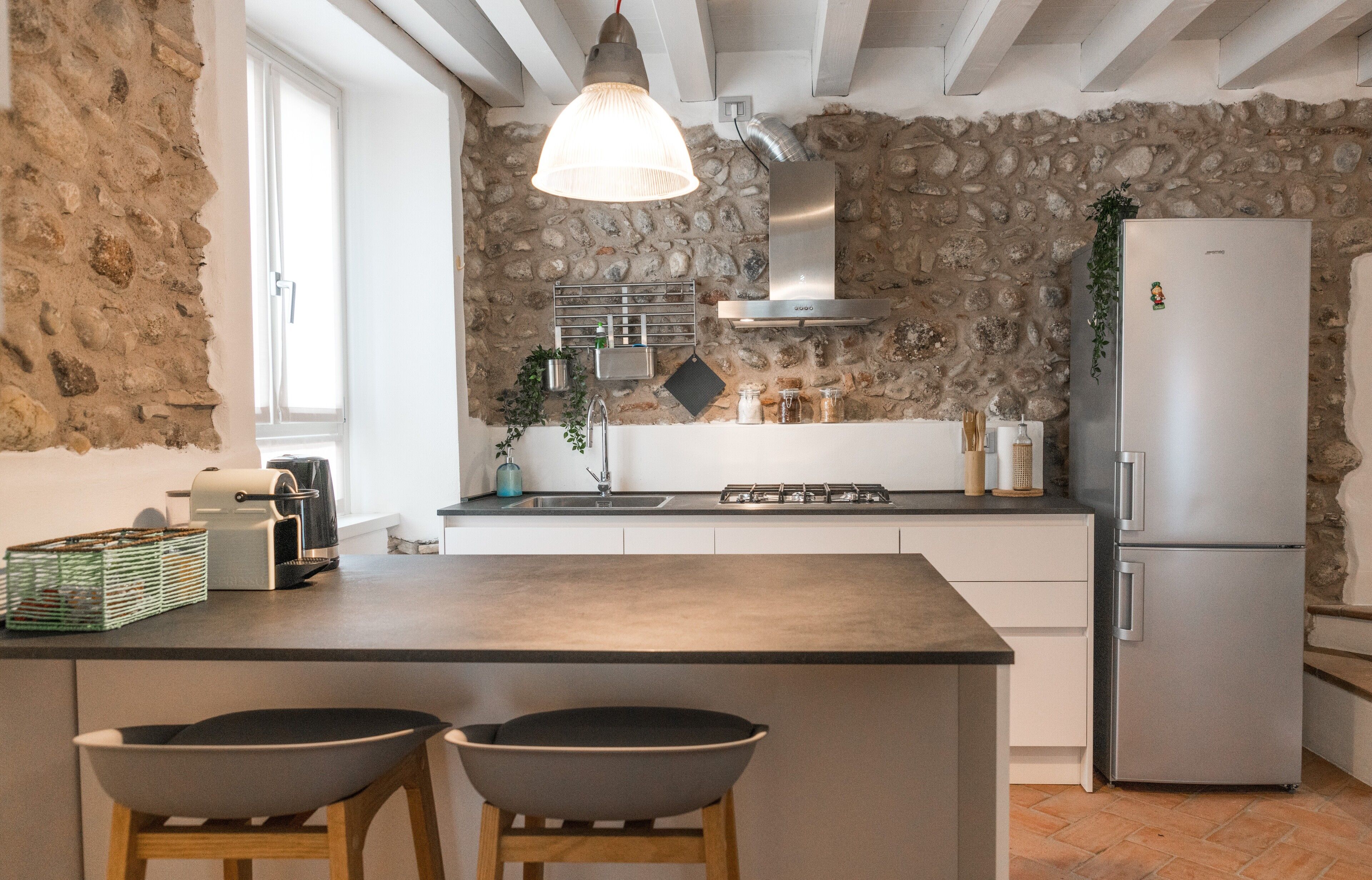 Frigorifero, forno, piano cottura, lavastoviglie