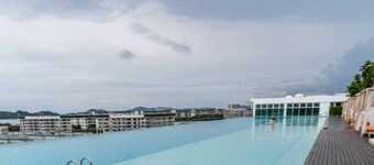 AE Home #8 min Walk to imago @ sutera avenue kk city