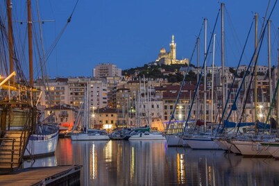 ⭐️MAGNIFIQUE T4 GARE SAINT CHARLES⭐️<br>VIEUX PORT/2 BALCONS