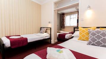 Standard Studio, Multiple Beds | Free WiFi, bed sheets