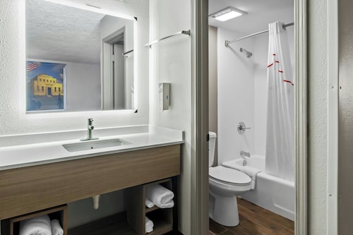 Red Roof Inn Radcliff - Fort Knox