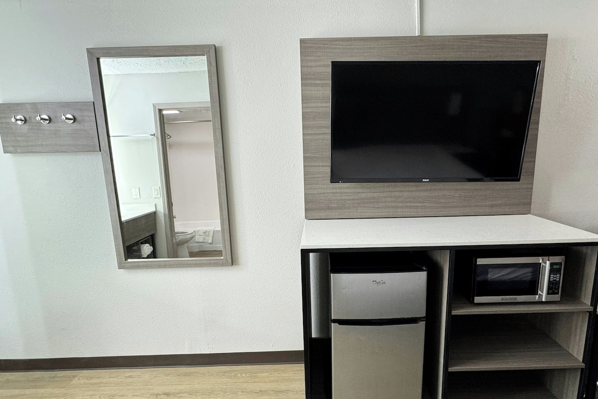 羽絨被、獨特裝潢、布置獨特、書桌