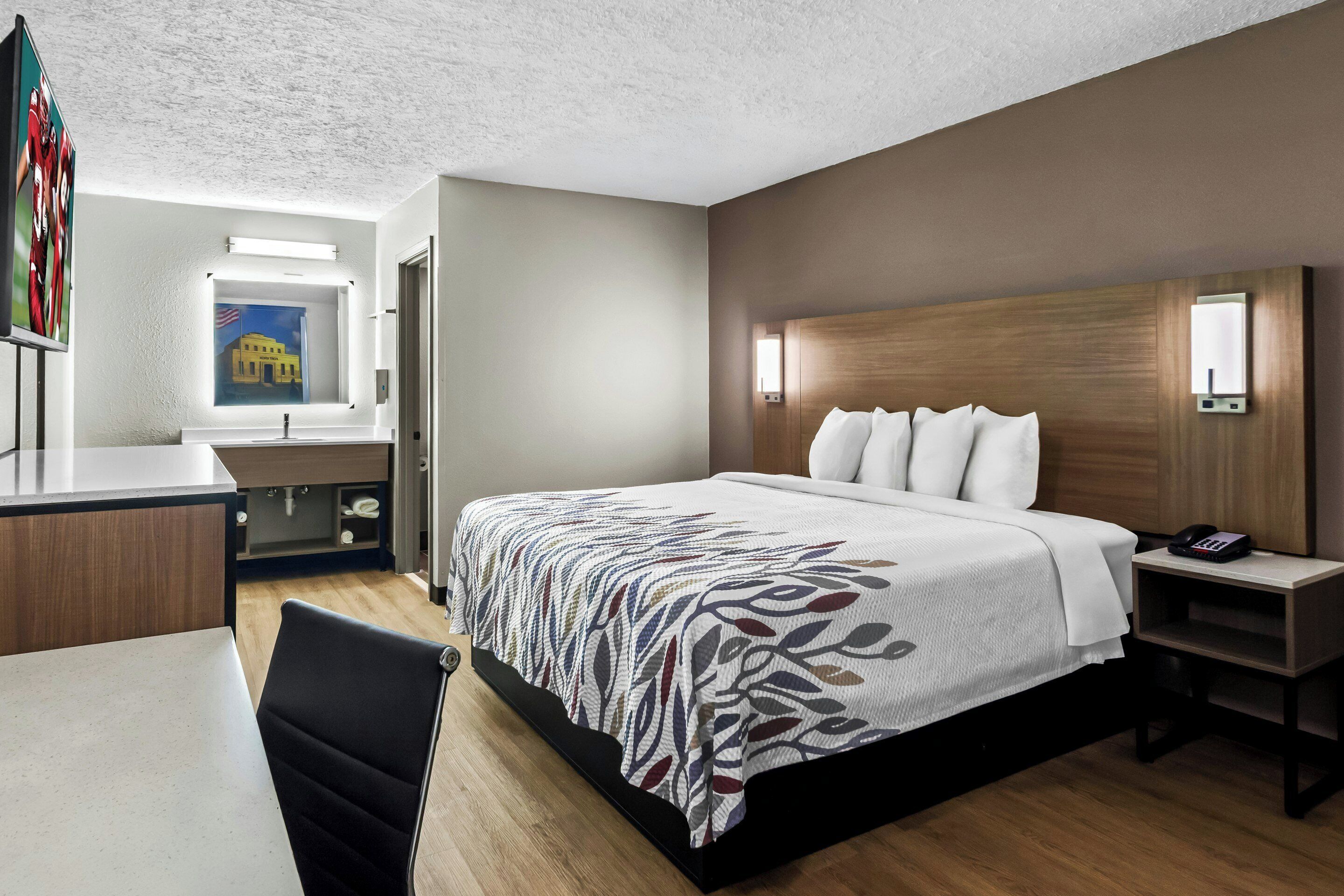 ألحفة محشوة بالريش وبديكورات فريدة لكل غرفة وطراز فريد لكل وحدة ومكتب