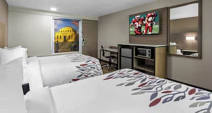 Red Roof Inn Radcliff - Fort Knox