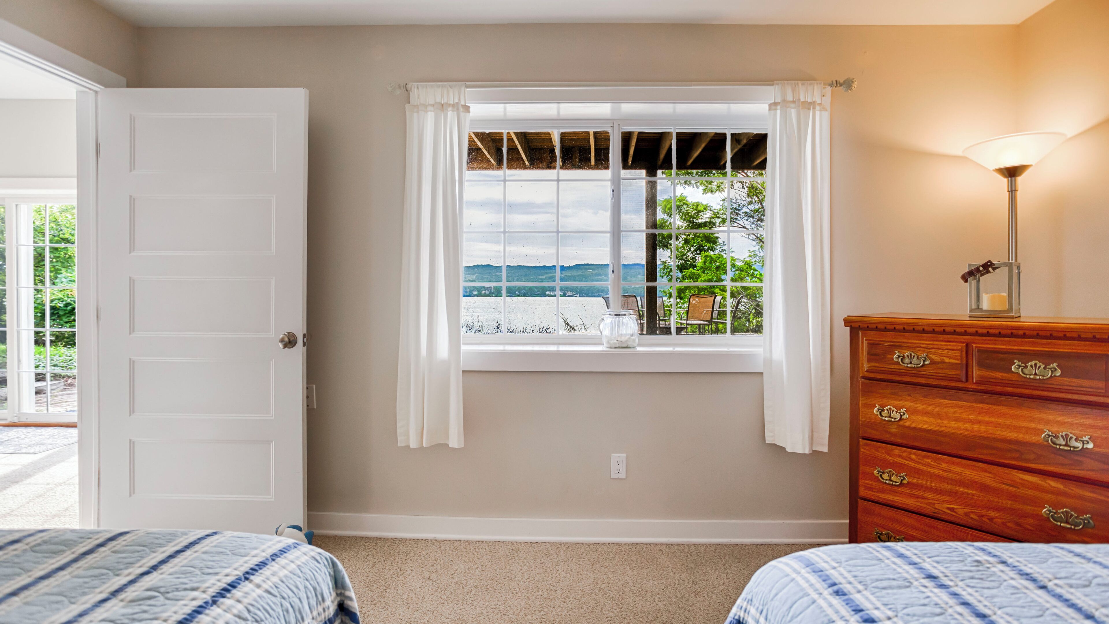 6 Schlafzimmer, Internetzugang, Bettwäsche