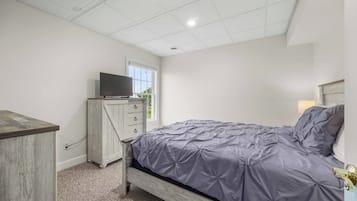 6 Schlafzimmer, Bügeleisen/Bügelbrett, kostenloses WLAN, Bettwäsche