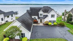 Exterior - Gracie's Place: Stunning Lakefront Escape on Seneca Lake! (Romulus)