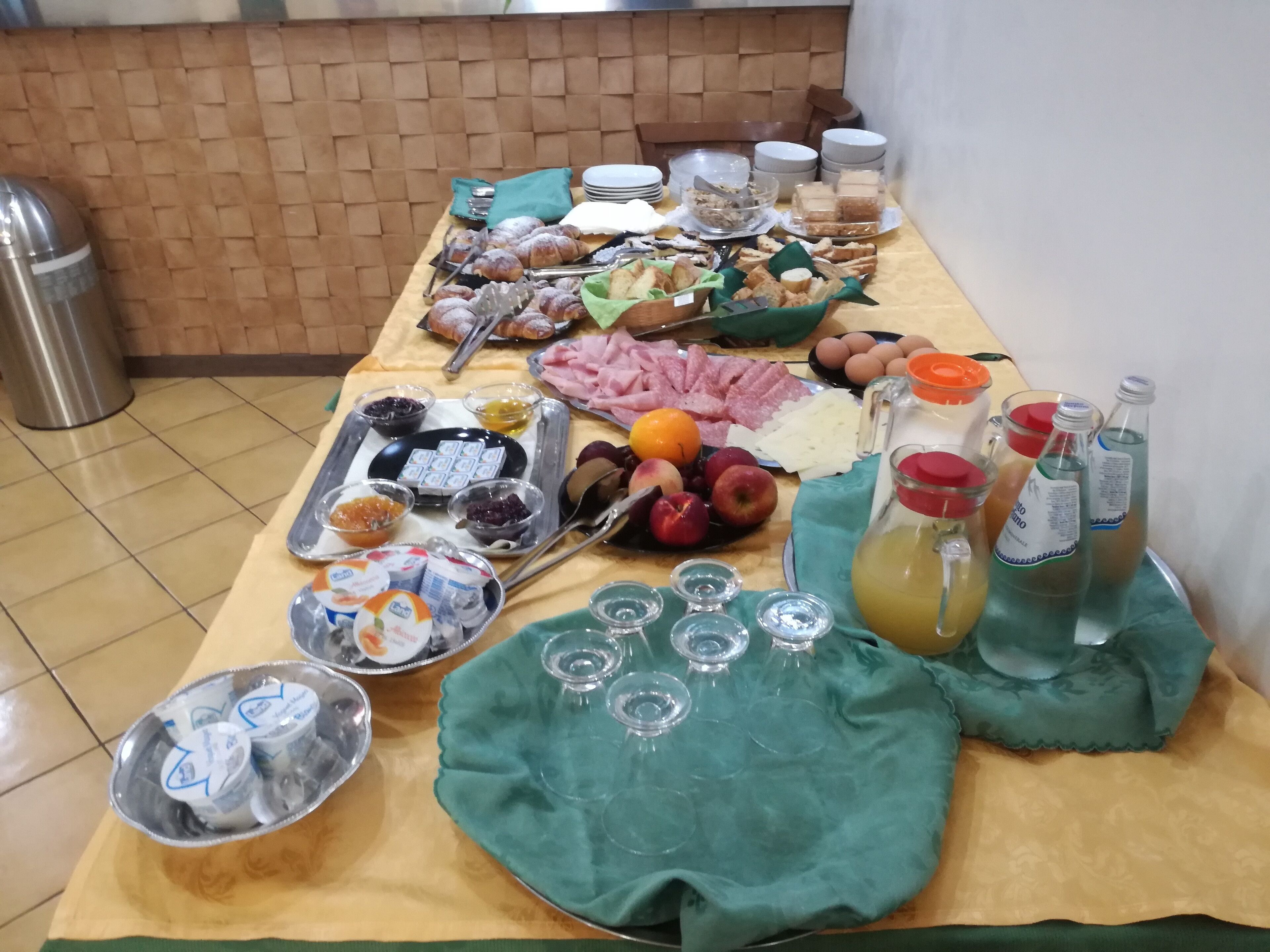 Petit déjeuner buffet compris tous les jours