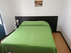 ستائر تعتيم وواي فاي مجانًا وملاءات أسرّة