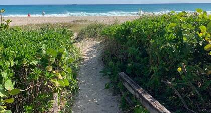 UUSI listaus - Vuodepaikkoja 8, Vaiheet Singer Island Beachille!