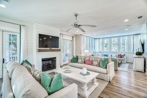 TV, fireplace