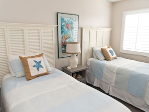 2 bedrooms, iron/ironing board, Internet, bed sheets