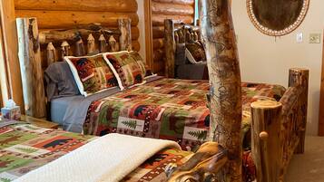 4 bedrooms, iron/ironing board, free WiFi, bed sheets
