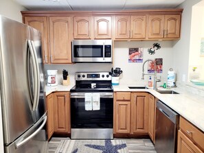 Fridge, microwave, oven, stovetop - (Tier 1) Beautiful Oceanview 2 Bedroom/2 Bath End Unit Flat - Unit 213 (ST. AUGUSTINE)