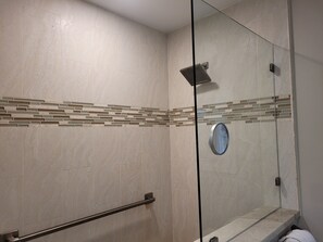 Hair dryer, towels - Fully furnished Oceanview flat with X1 view platform (ST. AUGUSTINE)