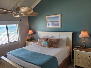 2 makuuhuonetta, silitysrauta/-lauta, Wi-Fi, vuodevaatteet