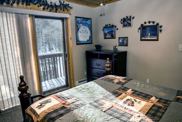 Condo, Multiple Beds, Balcony, River View