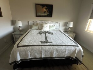 2 bedrooms, iron/ironing board, internet, bed sheets