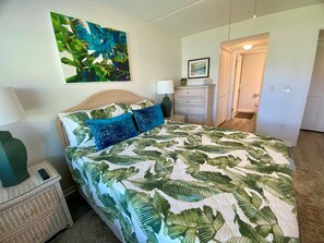 2 bedrooms, iron/ironing board, internet, bed sheets