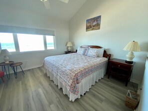2 habitaciones, tabla de planchar con plancha, internet y ropa de cama