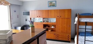 Fer et planche à repasser, Wi-Fi