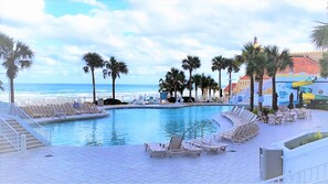 屋内プール、屋外プール