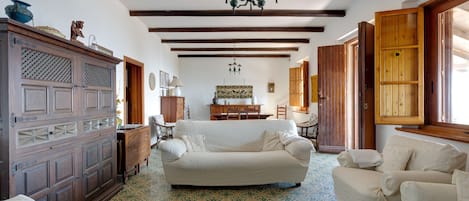 Téléviseur, foyer