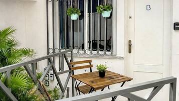 Apartment | Terrace/patio