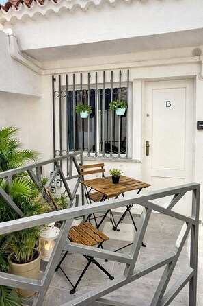 Apartment | Terrace/patio