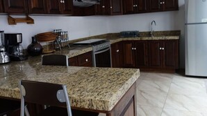 Shared kitchen - EasyRoom Centro Histórico (Morelia)