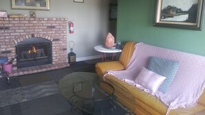 Interior detail - Natrual Healing Center (Lake Arrowhead)
