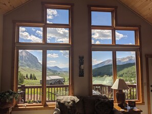 Interior - Getaway in CB @ the Alpine Edge Retreat! 4 bedroom Single Family Home.  (Crested Butte)