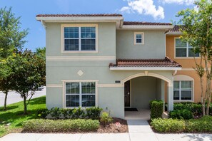 5 bedrooms, individually decorated, individually furnished - Disney Station by VillaDirect (Kissimmee)