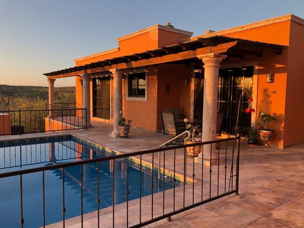 حمّام سباحة مُدفَّأ